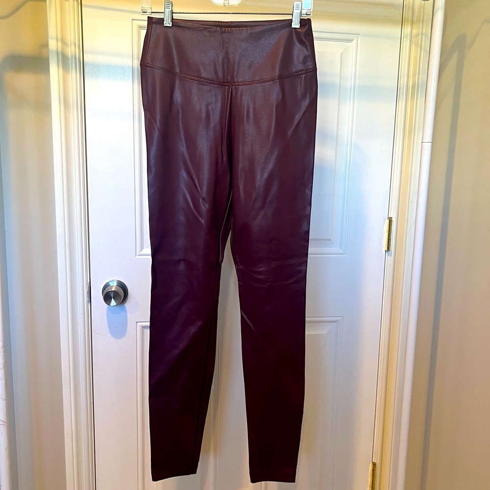 White House Black Market Runway Leggings